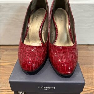 Liz Claiborne Red Croc-Patterned Heels